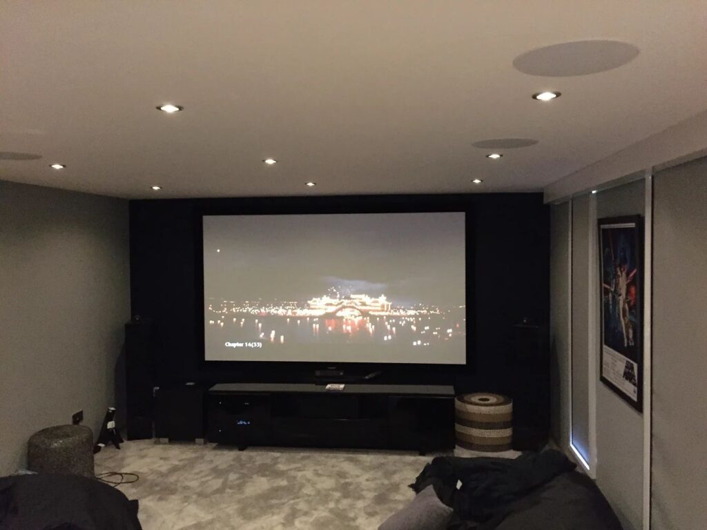 A Crusoe Deluxe Cinema Garden Room in Essex, London