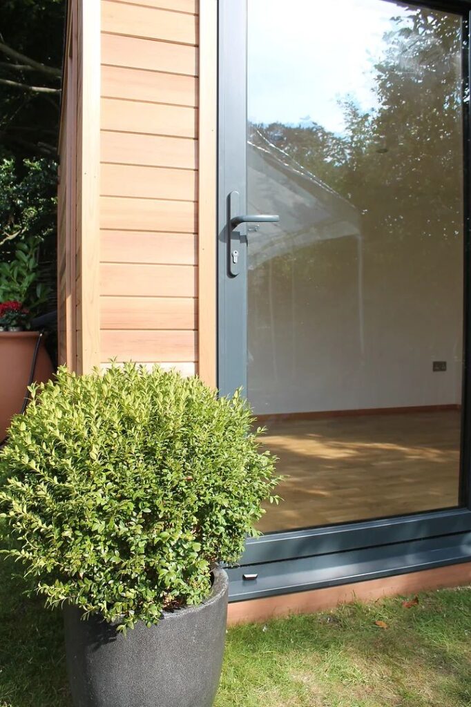The Crusoe Pad in Nottingham with Bifold Doors