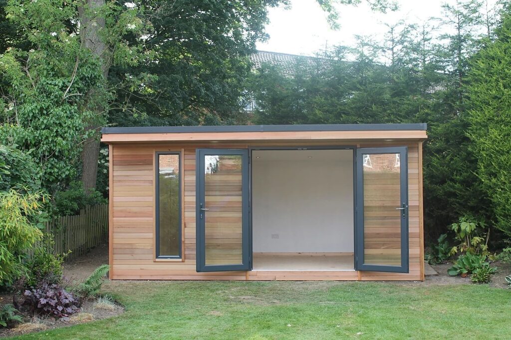 The Crusoe Cabane With Doors Open